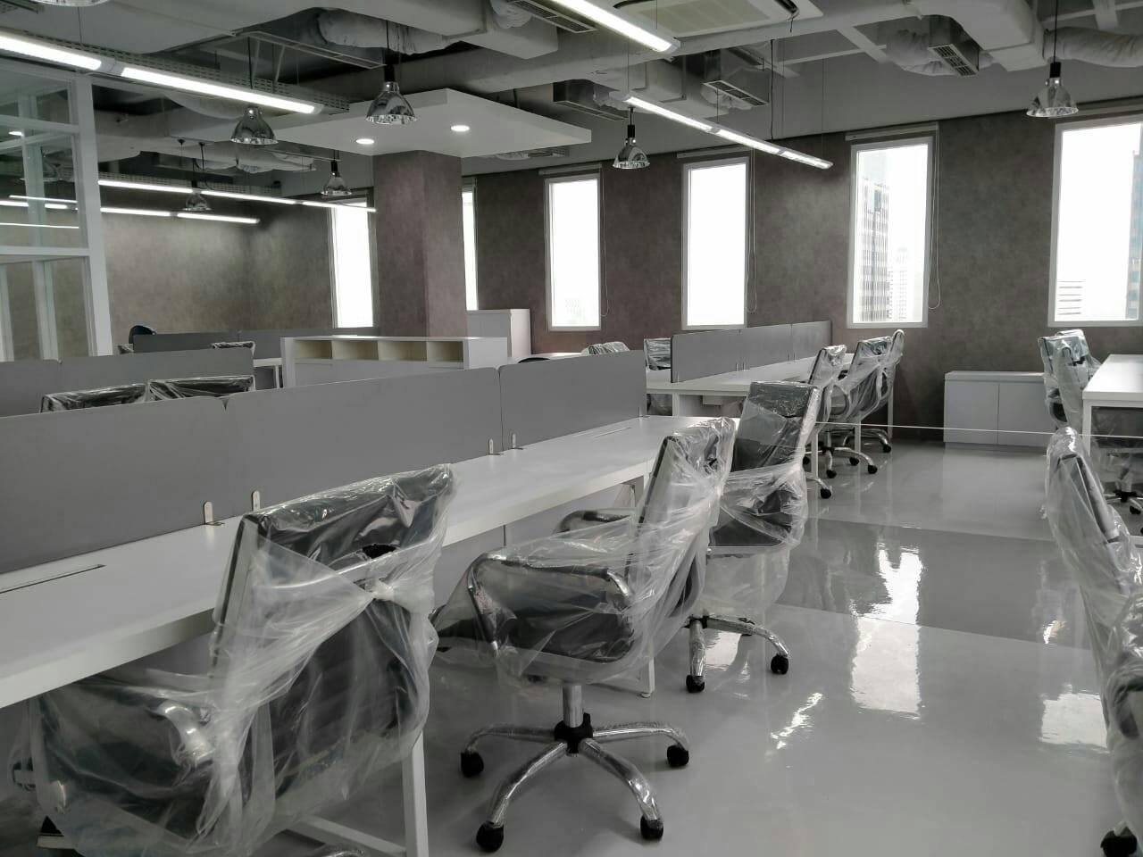 Epoxy lantai kantor dan area komersial